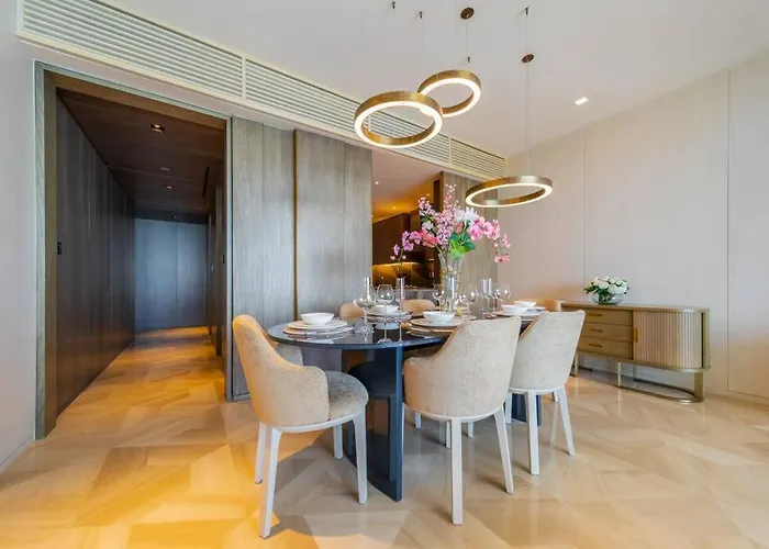 *Five Palm* 2Bdr Private Beach